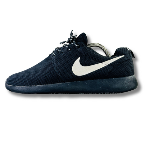 NIKE ROSHE RUN