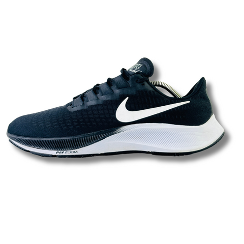 NIKE AIR ZOOM PEGaSUS 37