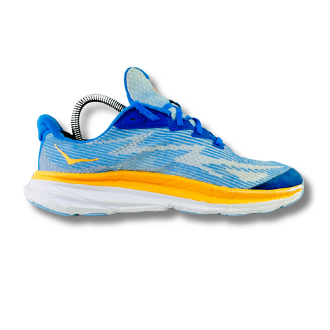 HOKA CLIFTON 9