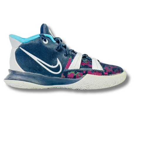 NIKE KYRIE 7