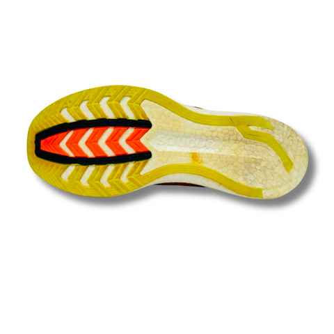 SAUCONY ENDORPHIN SPEEN - Kicksterr