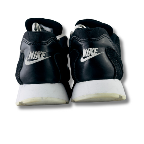 NIKE DELFINE RUNNING SHOES