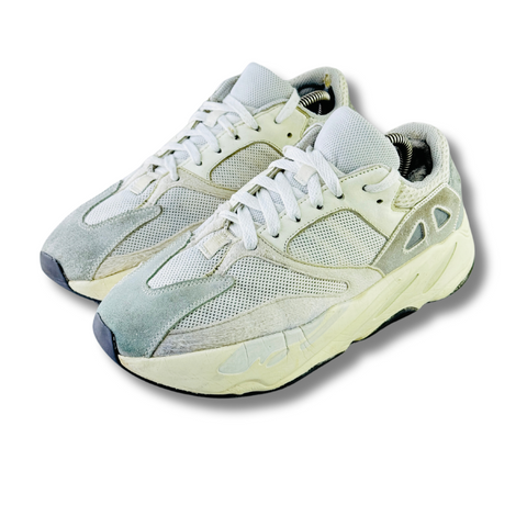 ADIDAS YEEZY BOOST 700 ANALOG